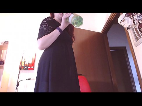 ❤️ ¡Una esclava sumisa a la que le encantan las bragas sucias y exuberantes se ve obligada a masturbarse después de ver este vídeo! Super porno en es.xxxner.ru ❌️