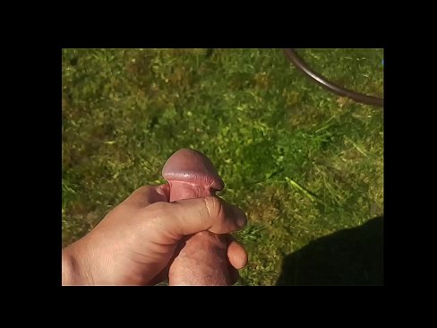 ❤️ Hottie se deja follar el coño rosa y se corre con un chorro en un jardín de verano Super porno en es.xxxner.ru ❌️